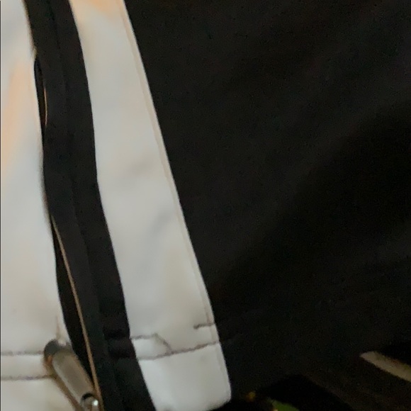 Nike sweat pants. - Picture 3 of 4